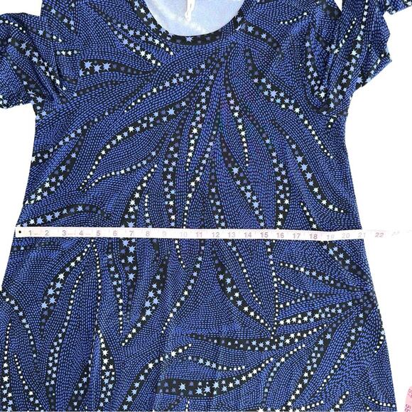 BCBGeneration Long Sleeve Star Shift Dress Size Medium - Picture 8 of 12